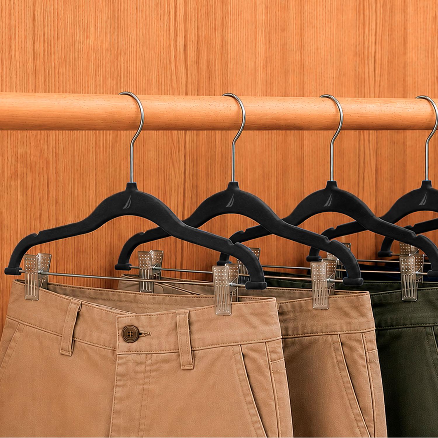 Colgadores de Ropa con clip Pack 6 beige Antideslizantes negro